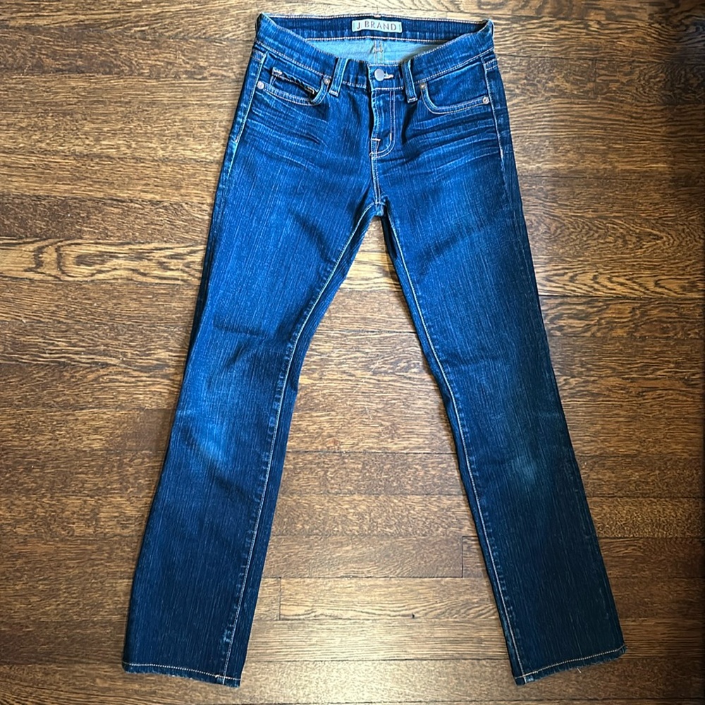 J Brand Low rise size 26 Cigarette Leg